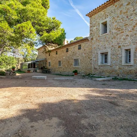 Mas Viticole A 10 Min De Narbonne Holiday home *